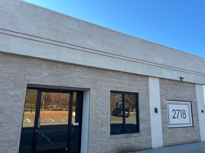 More Photos Of 2718 Graves Dr, Goldsboro Freestanding For Lease