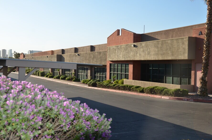 More Photos Of 4270 S Decatur Blvd, Las Vegas Medical For Lease