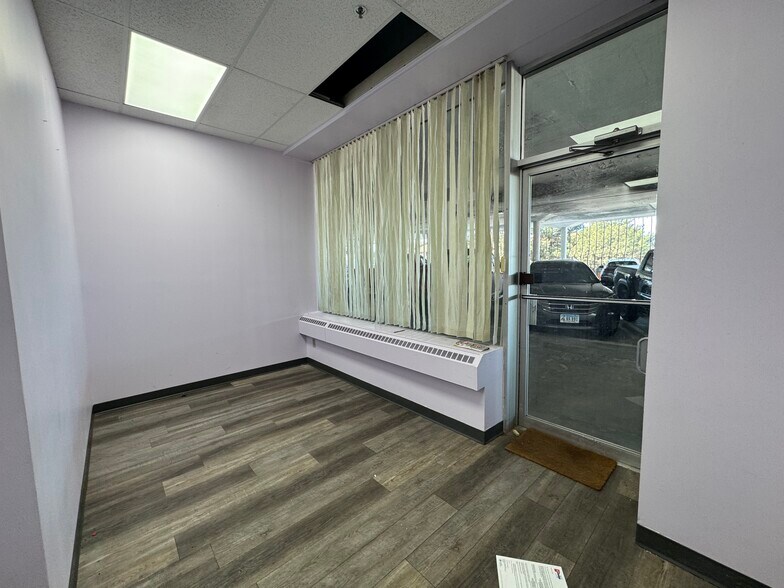 More Photos Of 1941 S 42nd St, Omaha Office For Lease