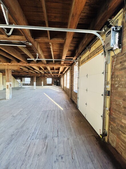 More Photos Of 741 Price Ave, Lexington Specialty For Lease