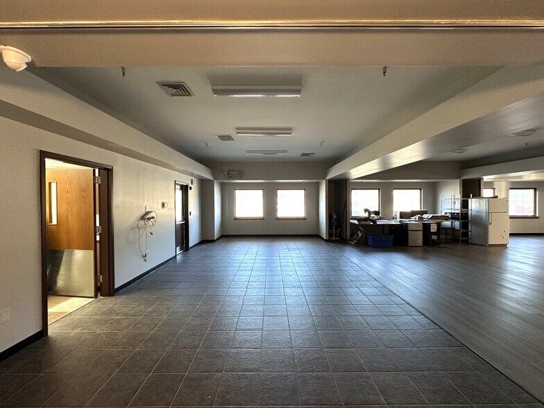 More Photos Of 136 Heid Ave, Dayton Rehabilitation Center For Sale