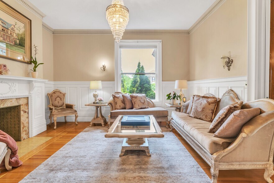 More Photos Of 270 Maple St, Springfield Hospitality For Sale