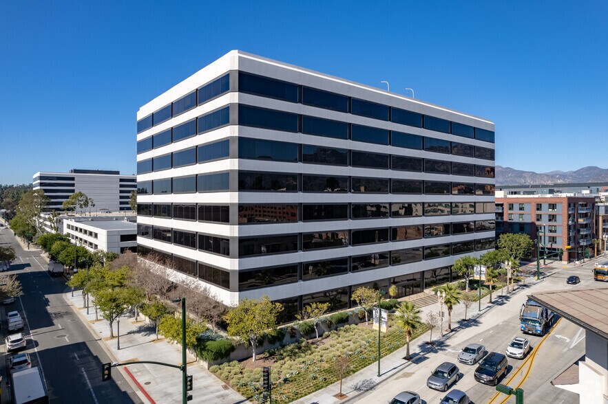 Primary Photo Of 75 N Fair Oaks Ave, Pasadena Office For Lease