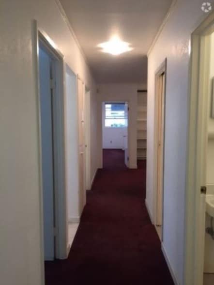 More Photos Of 2929 Summit St, Oakland Office For Lease