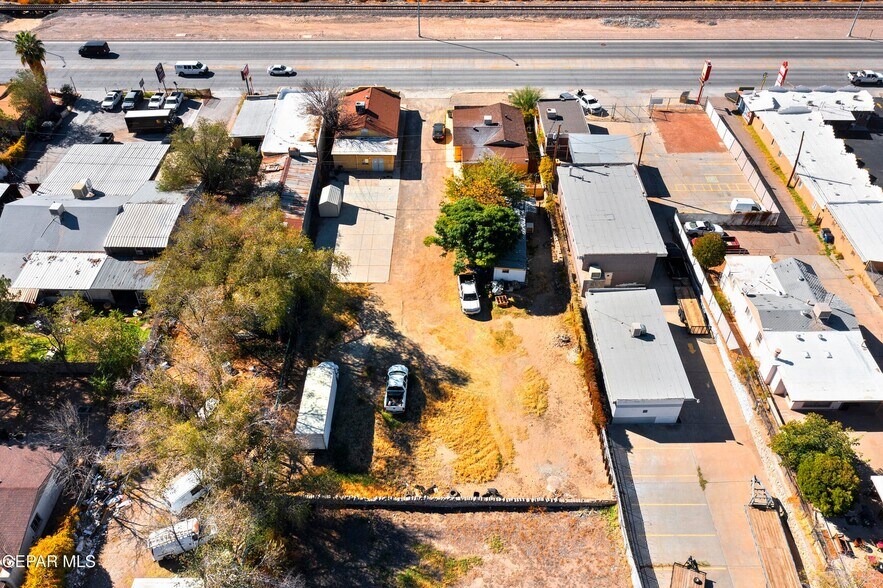 More Photos Of 3984 Doniphan Dr, El Paso General Retail For Sale