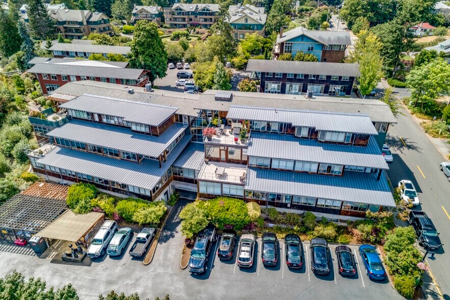 More Photos Of 175 Parfitt Way, Bainbridge Island Office For Sale