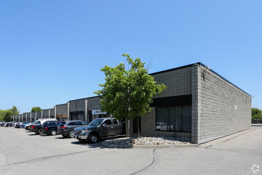 Primary Photo Of 4 Vata Ct, Aurora Warehouse For Lease