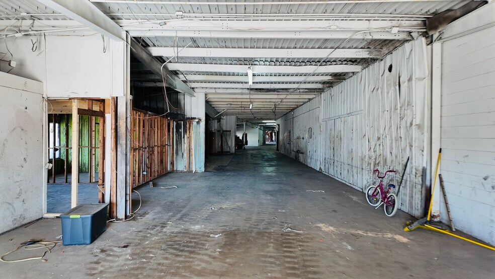 More Photos Of 1520 S Central Ave, Oklahoma City Manufacturing For Sale