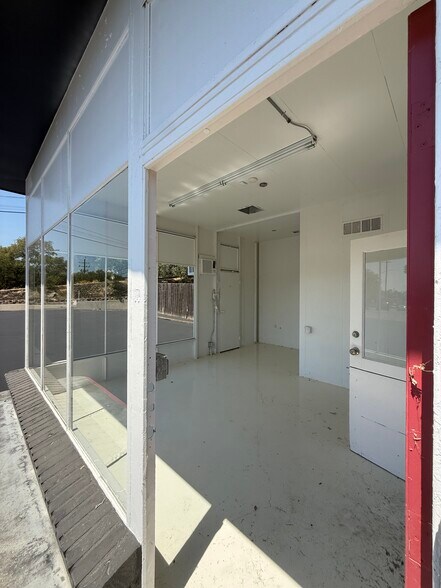 More Photos Of 3612 Oro Dam Blvd E, Oroville Auto Repair For Sale
