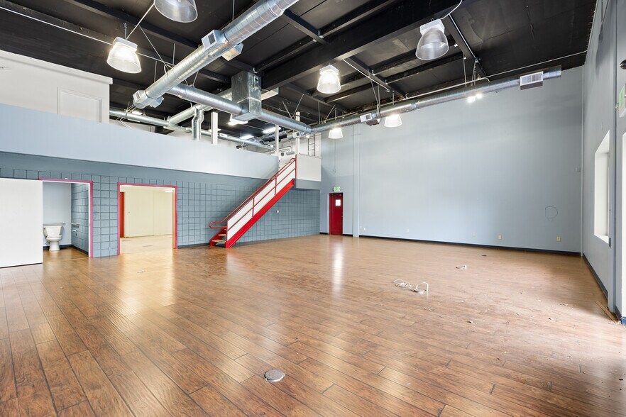 More Photos Of 2470 Oro Dam Blvd E, Oroville Freestanding For Lease