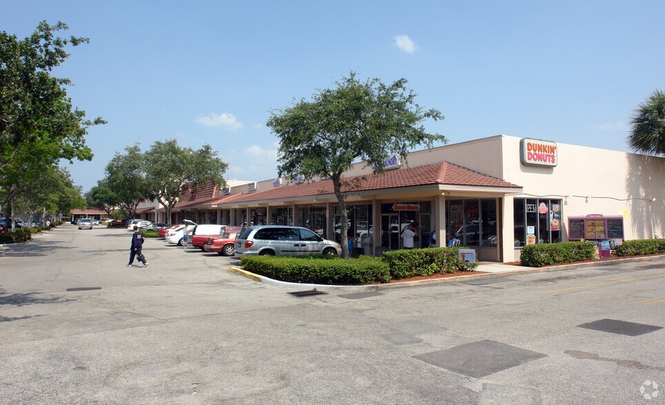 More Photos Of 4366-4430 Northlake Blvd, Palm Beach Gardens General Retail For Lease