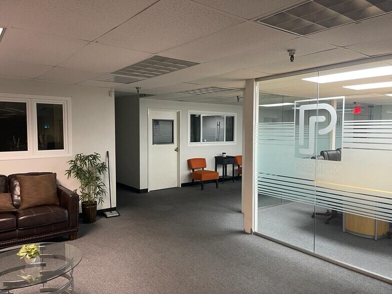 More Photos Of 7022-7032 Alondra Blvd, Paramount Warehouse For Lease