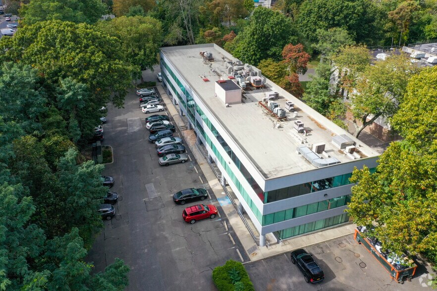 More Photos Of 521 Route 111, Hauppauge Medical For Sale