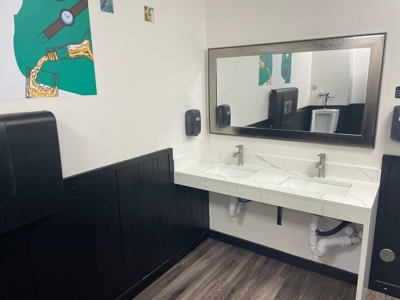 More Photos Of 313 FM 1103, Cibolo Freestanding For Lease