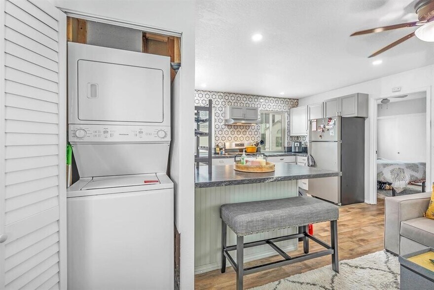 More Photos Of 248 Orange Ave, Coronado Multifamily For Sale