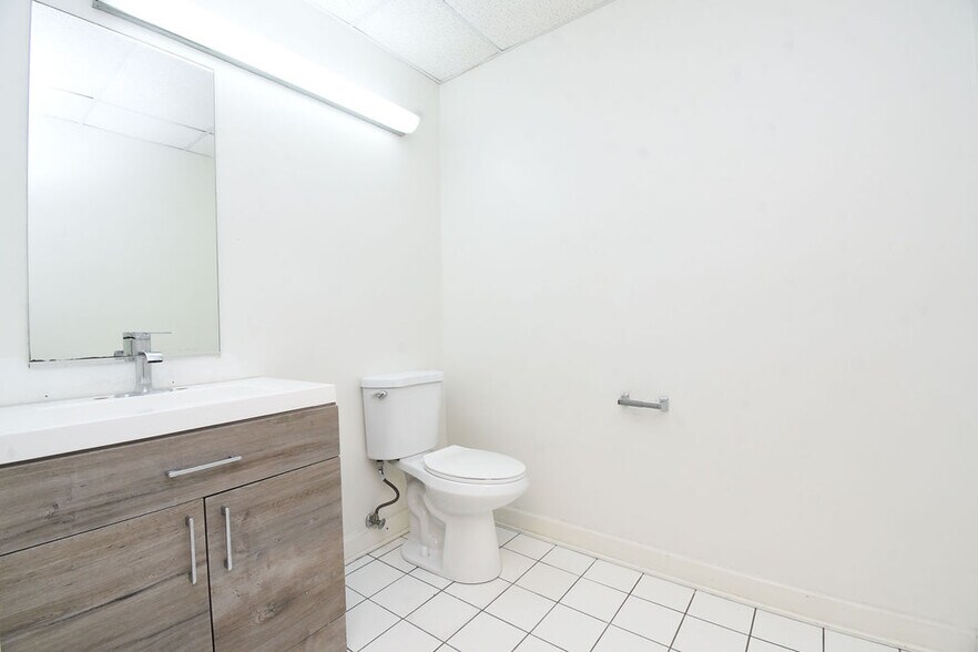 More Photos Of 2158 Grand Ave, Chicago Apartments For Lease