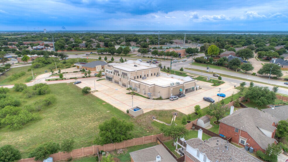 More Photos Of 2840 Flower Mound Rd, Flower Mound General Retail For Lease