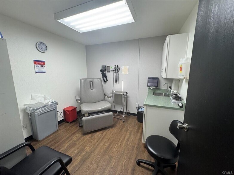 More Photos Of 56165 Twentynine Palms Hwy, Yucca Valley Medical For Lease