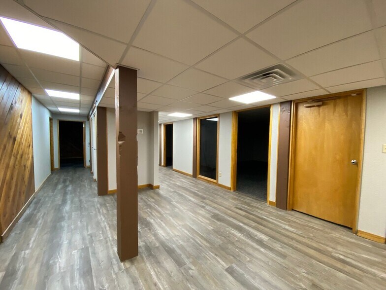 More Photos Of 14401 E 42nd St, Independence Unknown For Lease