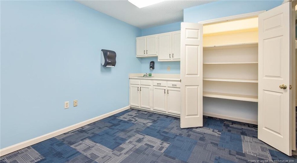 More Photos Of 1207 Walter Reed Rd, Fayetteville Medical For Lease