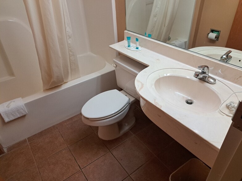 More Photos Of 2131 Casino Strip Blvd, Robinsonville Hotel For Sale