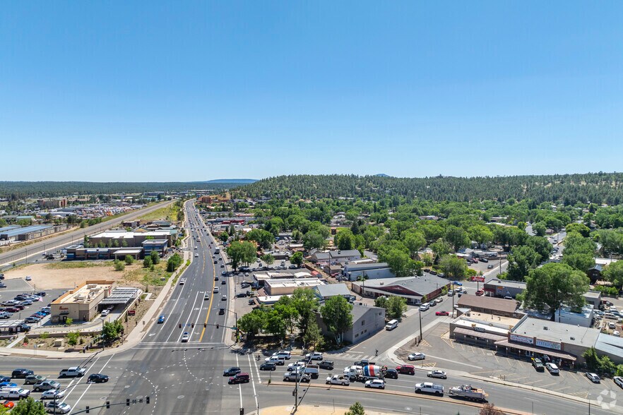 More Photos Of 2410 E Route 66, Flagstaff Storefront Retail Office For Lease