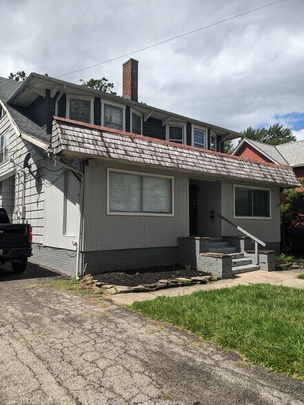 Primary Photo Of 485-487 Front St, Berea Office Residential For Sale