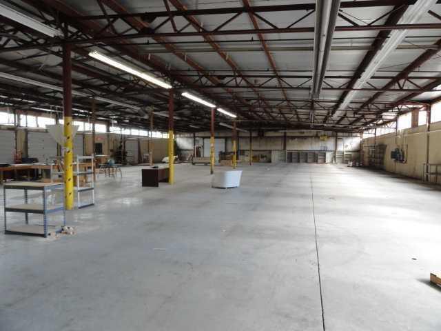 More Photos Of 181 Boyd St, Montgomery Warehouse For Lease