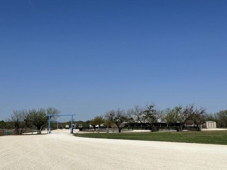 More Photos Of 1782 Key Ln, Abilene Office For Lease