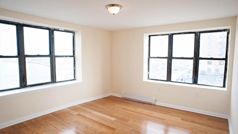 More Photos Of 200 Deal Lake Dr, Asbury Park Apartments For Sale