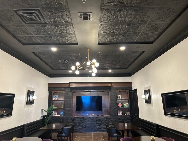More Photos Of 5217 98th St, Lubbock General Retail For Lease