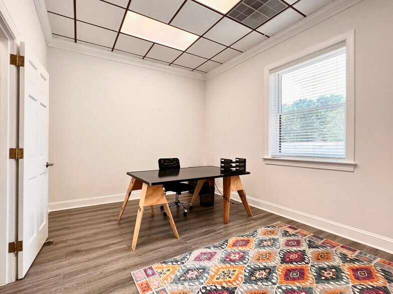 More Photos Of 490 Westfield Rd, Charlottesville Storefront Retail Office For Sale