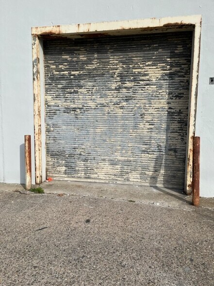 More Photos Of 54-60 Oakland St, Trenton Warehouse For Sale