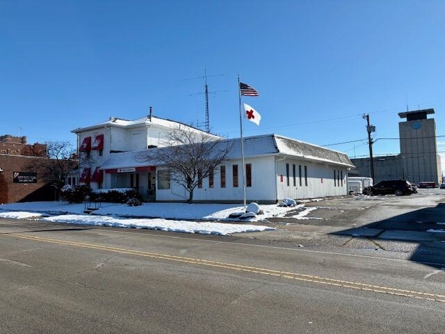 More Photos Of 325 E Washington St, Muncie Office For Sale