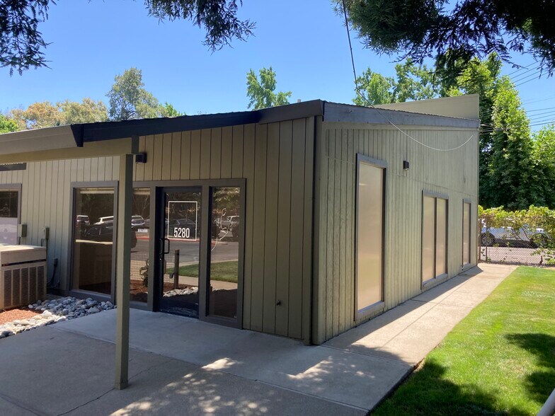 Primary Photo Of 5280-5290 Elvas Ave, Sacramento Medical For Lease