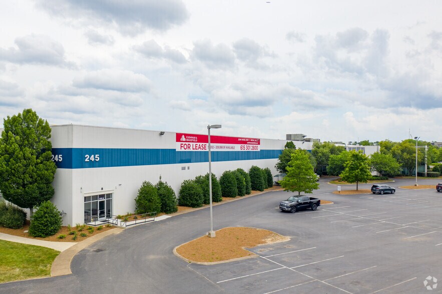 More Photos Of 245 Great Circle Rd, Nashville Distribution For Lease