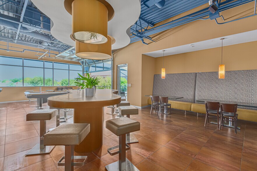 More Photos Of 4650 E Cotton Center Blvd, Phoenix Office For Lease