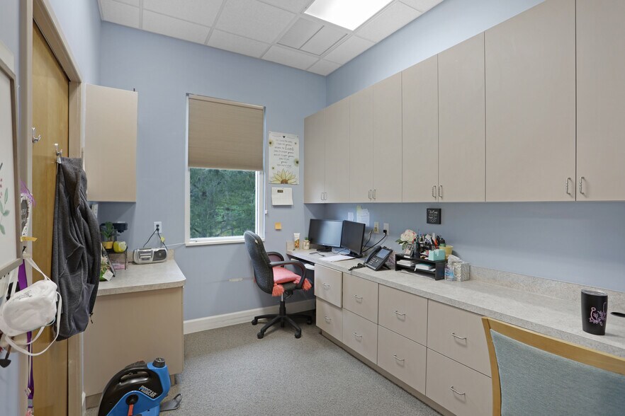 More Photos Of 3780 NW 83rd St, Gainesville Medical For Lease