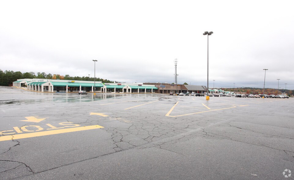 9000 Tara Blvd, Jonesboro, GA 30236 For Lease