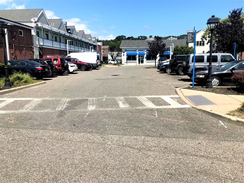 More Photos Of 134 Main St, Port Jefferson Restaurant For Sale