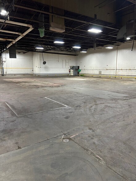 More Photos Of 12301 Farmington Rd, Livonia Food Processing For Sale