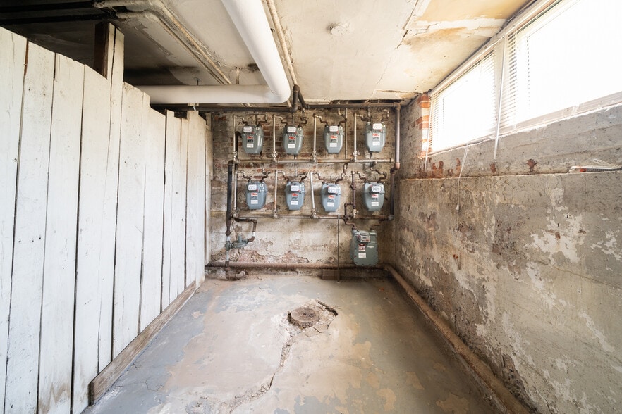 More Photos Of 48 8th Ave, Passaic Apartments For Sale