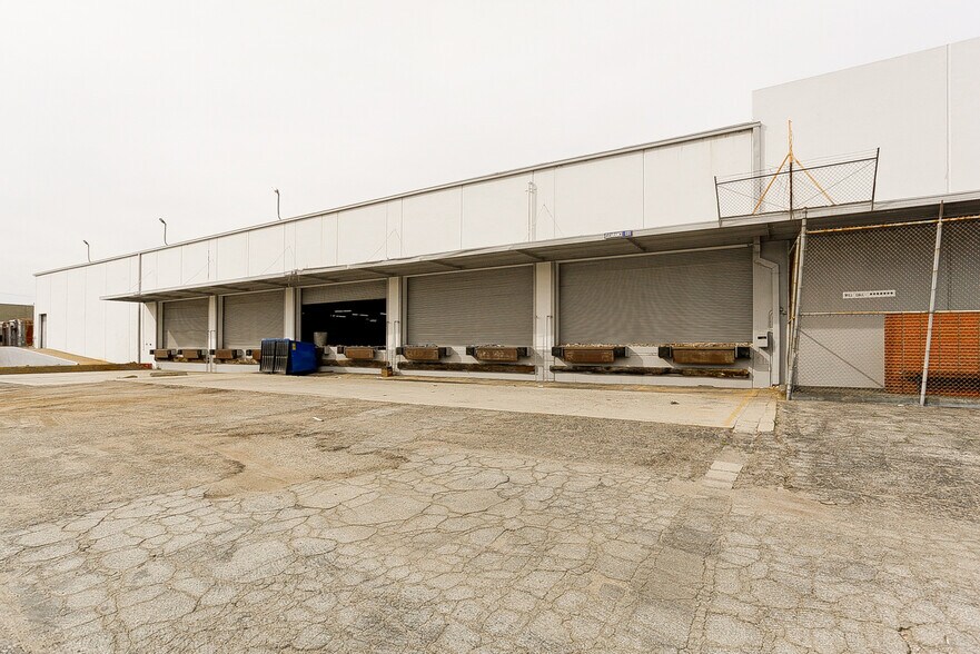 More Photos Of 1439 S Herbert Ave, Commerce Warehouse For Sale