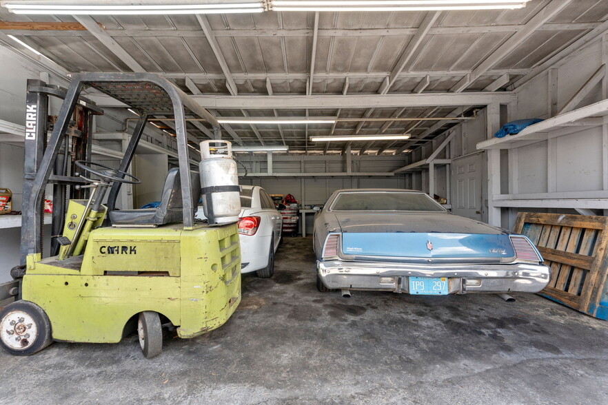 More Photos Of 1814 S Parsons Ave, Seffner Auto Dealership For Sale
