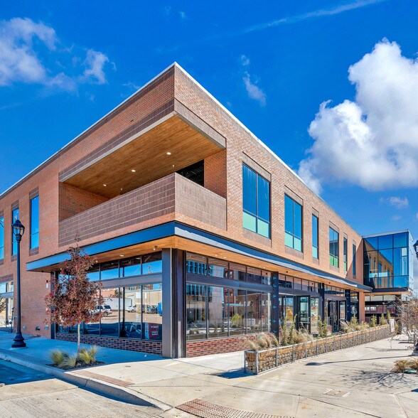 More Photos Of 601 S Main St, Fort Worth Storefront Retail Office For Lease