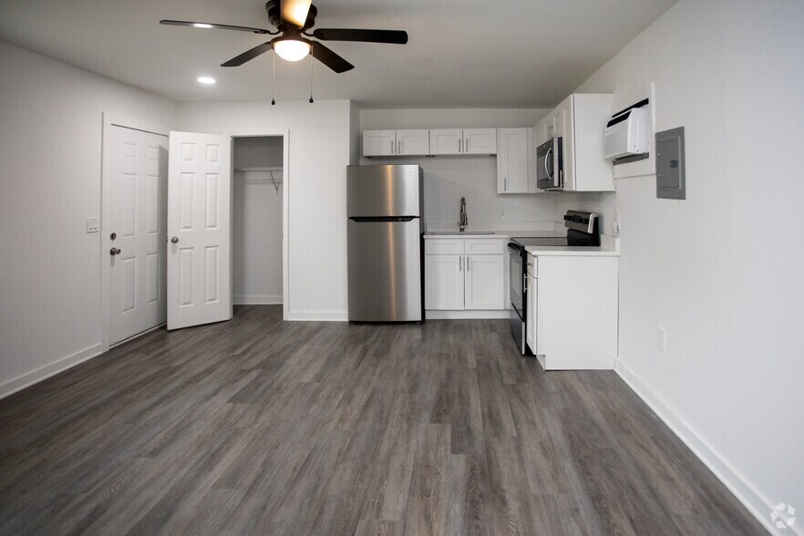 More Photos Of 545740 US Highway 1, Callahan Apartments For Sale