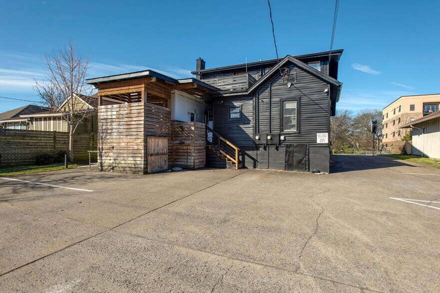 More Photos Of 2206 8th Ave S, Nashville General Retail For Sale