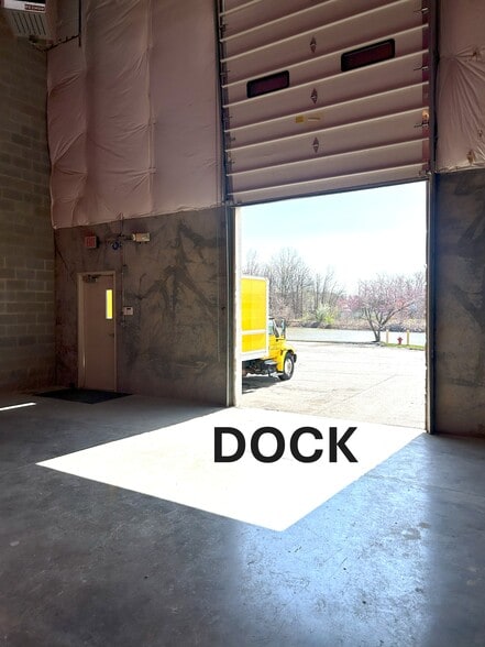 More Photos Of 43766 Trade Center Pl, Sterling Light Manufacturing For Sale