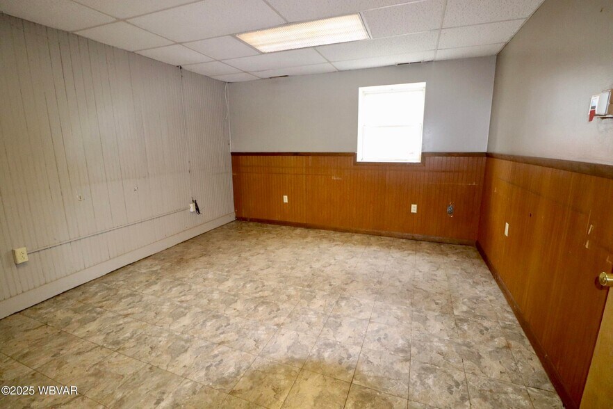 More Photos Of 802 W Southern Ave, South Williamsport Warehouse For Sale