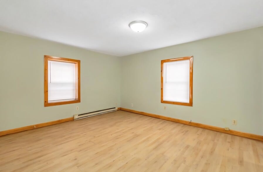 More Photos Of 824 12th St NW, Canton Storefront Retail Residential For Sale